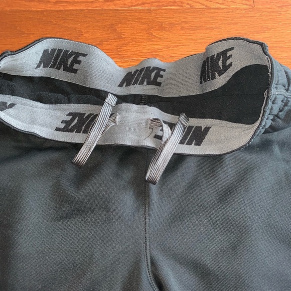 Nike Therma-Fit Sweatpants - Picture 2 of 4